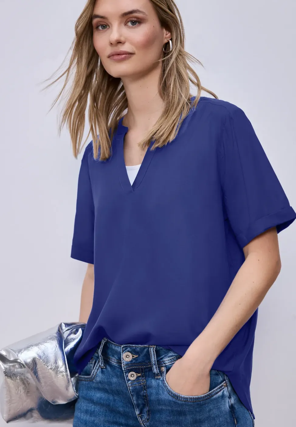Kurzarm Bluse mit Turn-Up