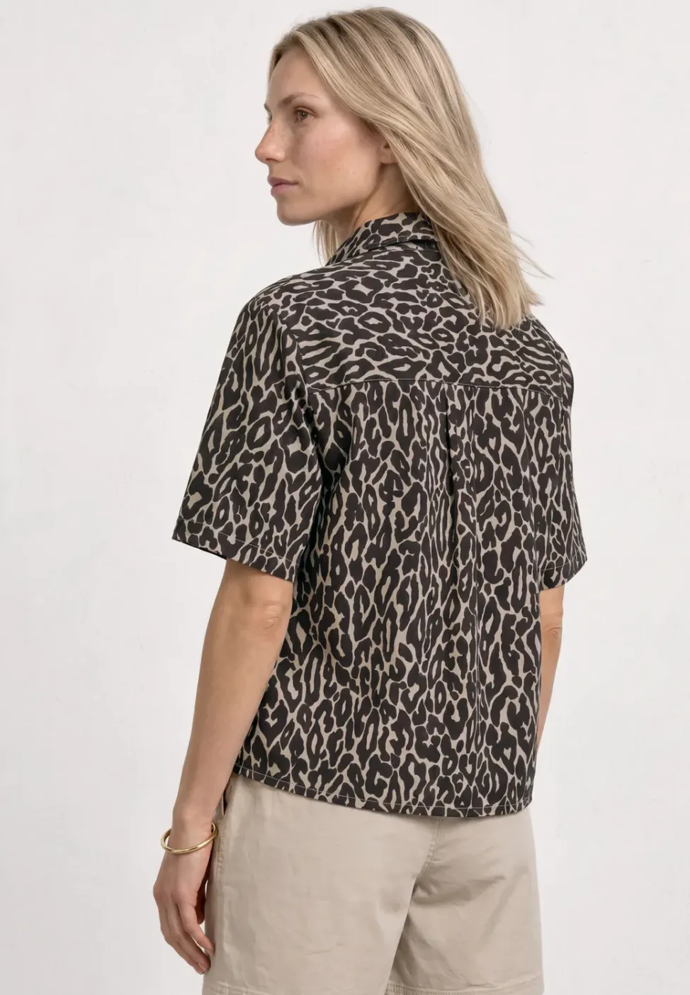 Kurzarm Hemdbluse mit Brusttasche und Print