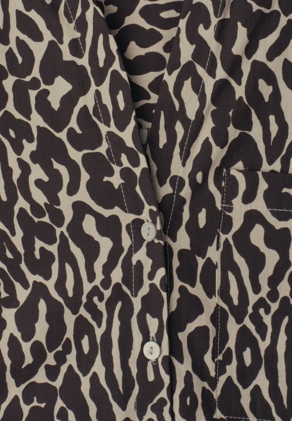 Kurzarm Hemdbluse mit Brusttasche und Print