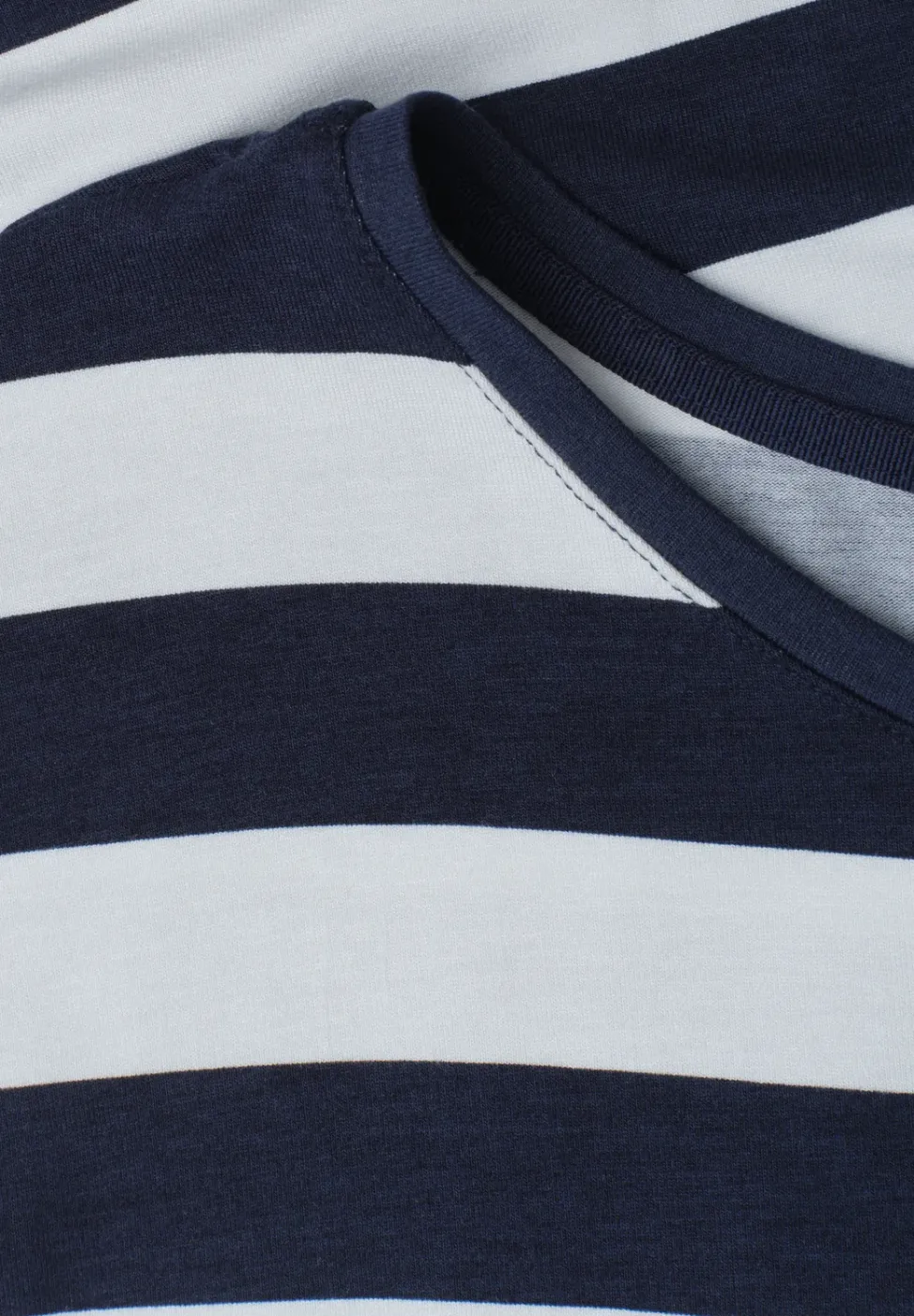 Kurzarm Shirt mit Rundhals und Print