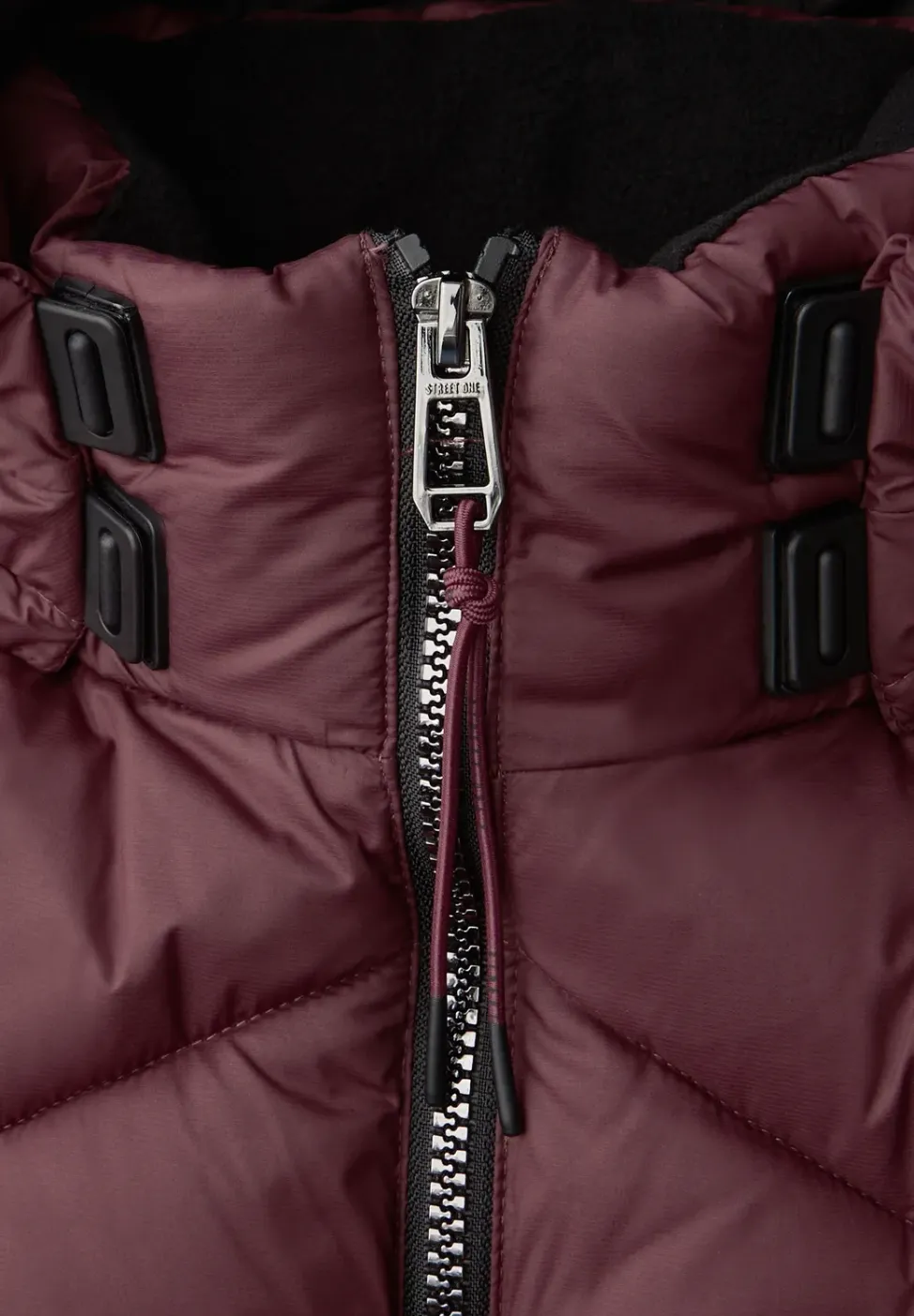 Kurze Steppjacke