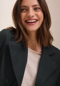 Kurzer Trenchcoat