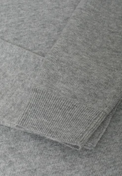 Kuscheliges Rollkragenkleid