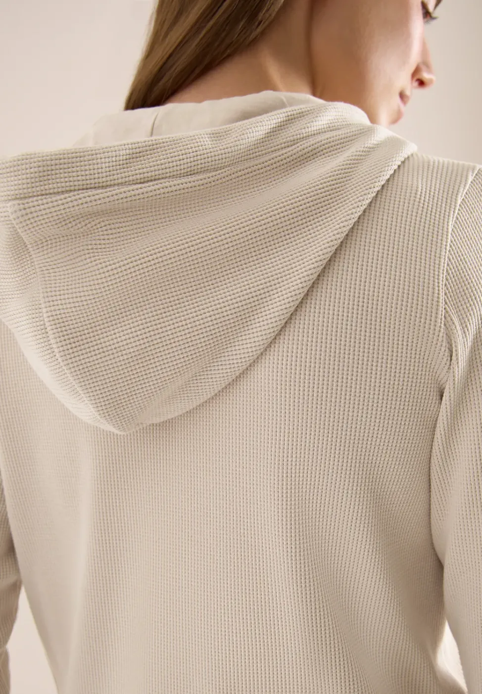 Langarm Jacke mit Kapuze und Taschen