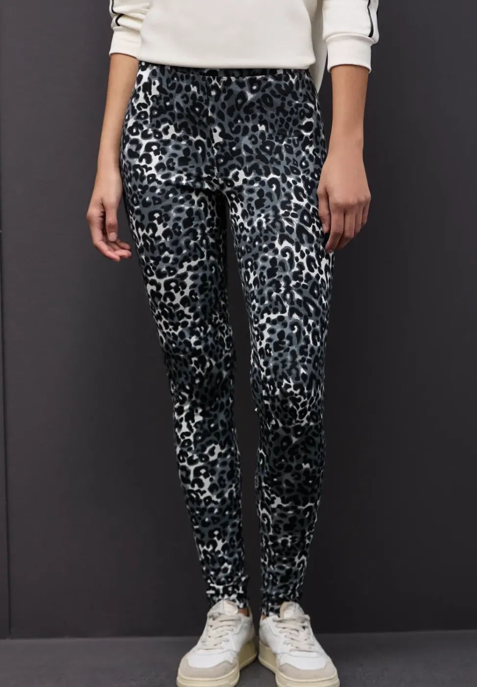 Leggings mit Leo-Muster