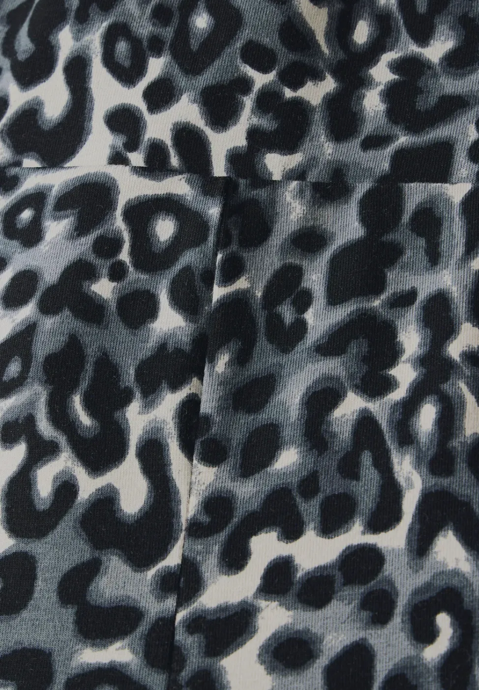 Leggings mit Leo-Muster