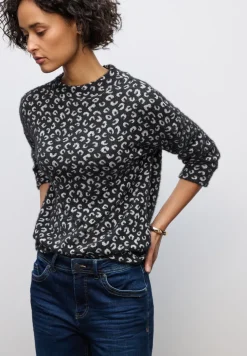 Leo Turtleneck Shirt