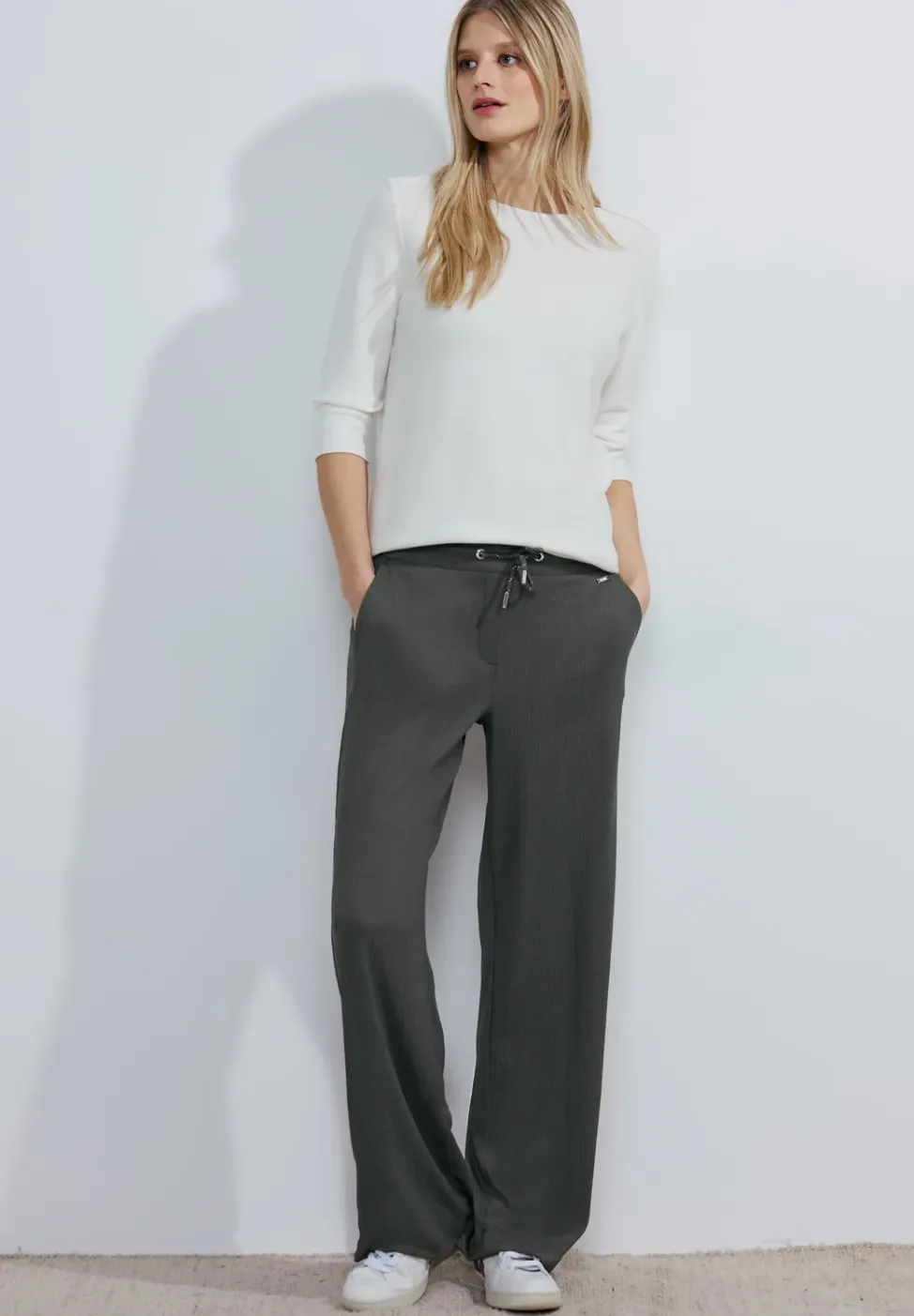 Loose Fit Hose