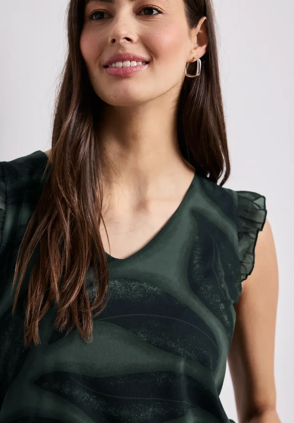 Mesh-Top mit V-Neck und Print