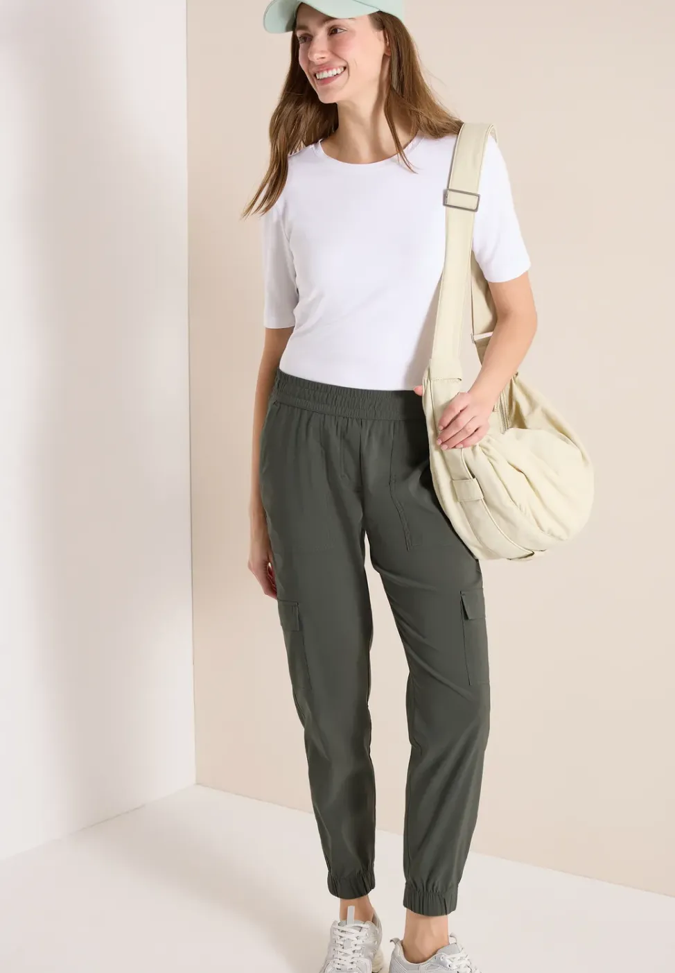 Mid Waist Slim Leg Hose im Cargo-Look
