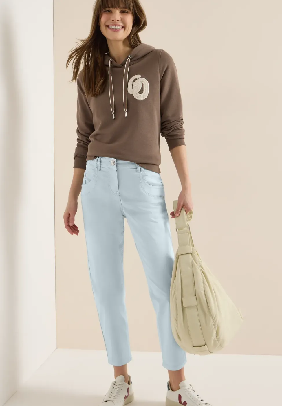 Mid Waist Slim Leg Hose im Casual Fit