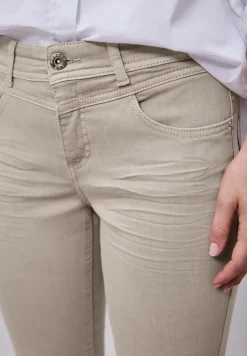 Mid Waist Slim Leg Jeans im Casual Fit