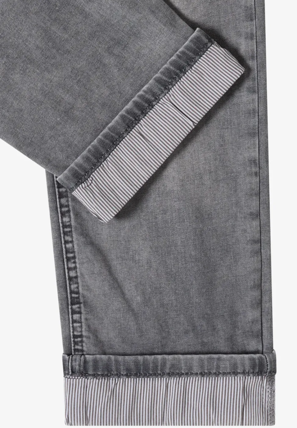 Mid Waist Straight Leg Jeans im Casual Fit