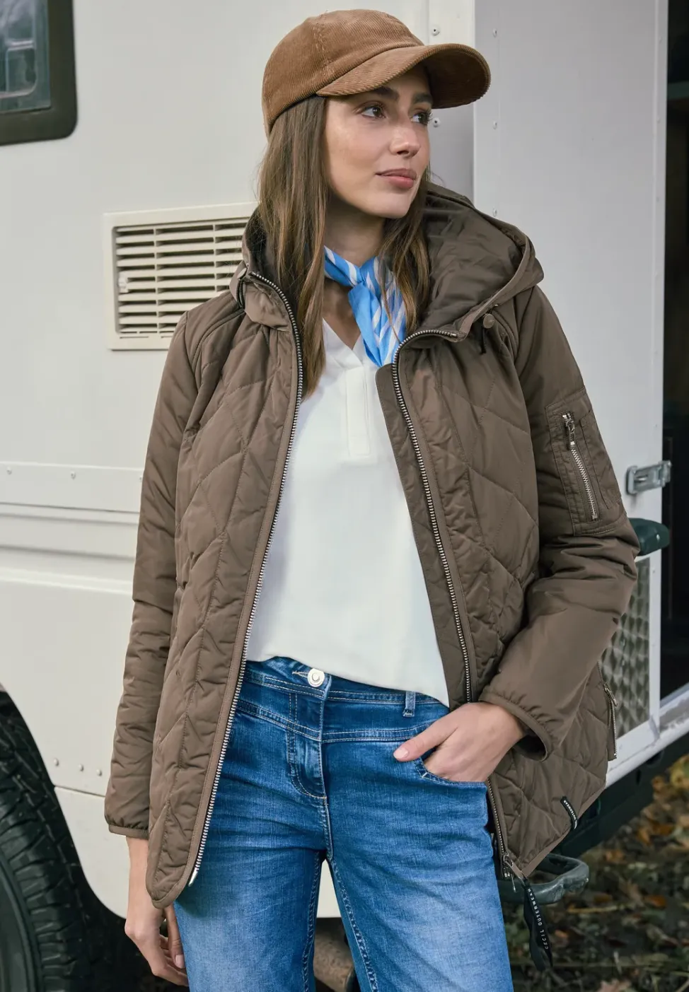Midi Jacke mit Hoodie