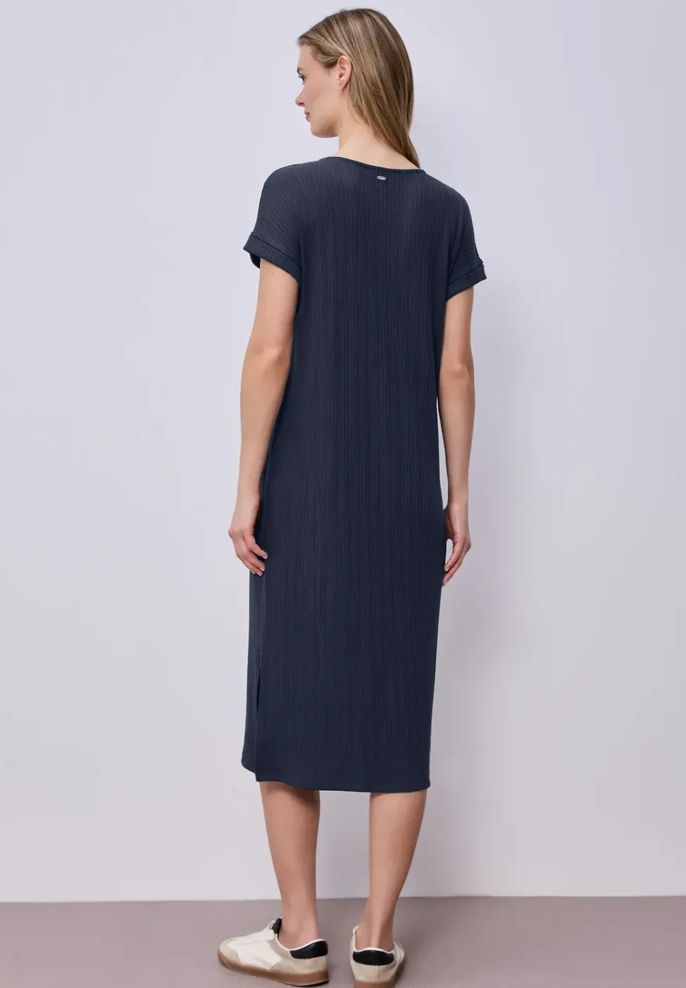 Midi-Kleid aus Jersey in Rippstruktur