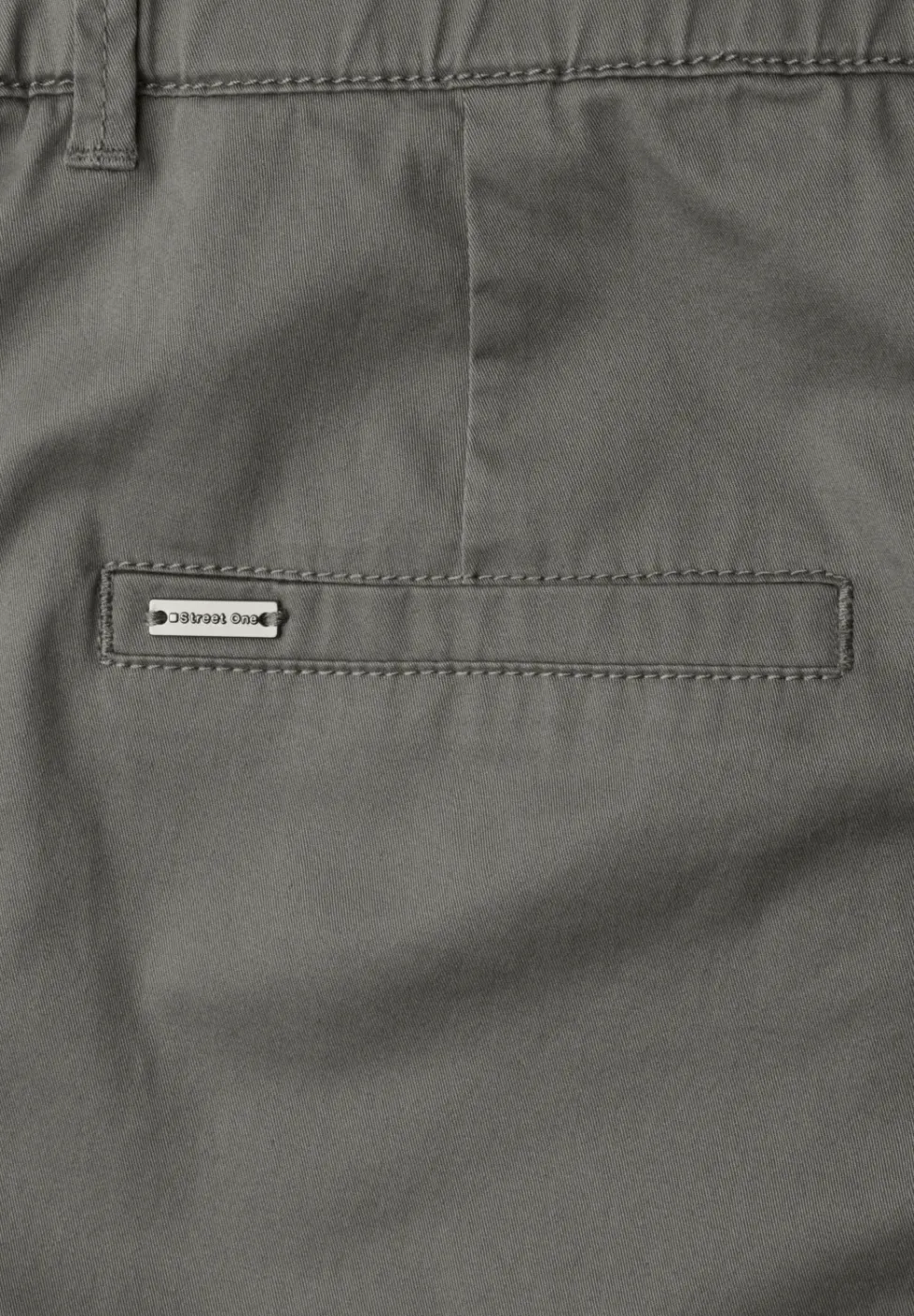 Mid Waist Chino Shorts im Casual Fit