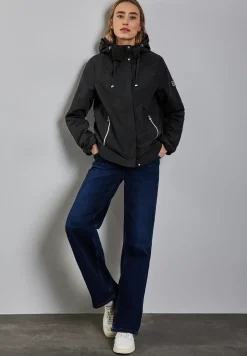 Moderner Windbreaker
