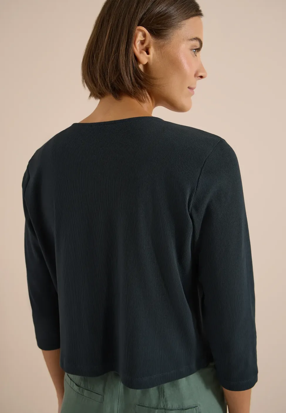 Offene 3/4-Arm Jacke in Rippstruktur