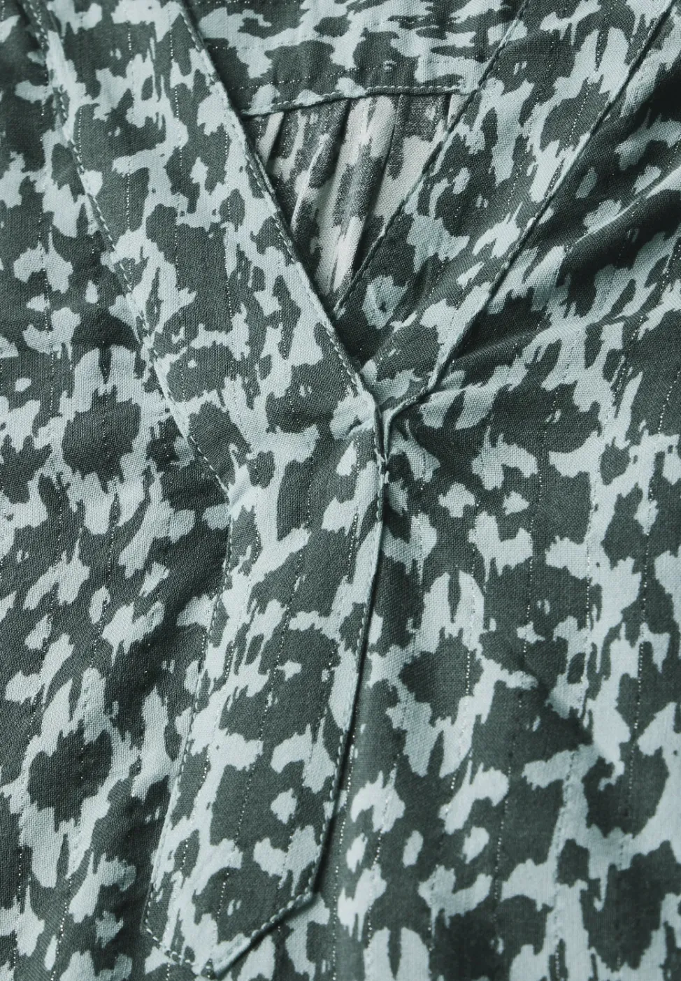 Print-Bluse mit Glitzer