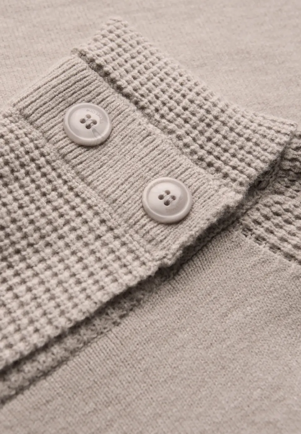 Pullover mit Stehkragen