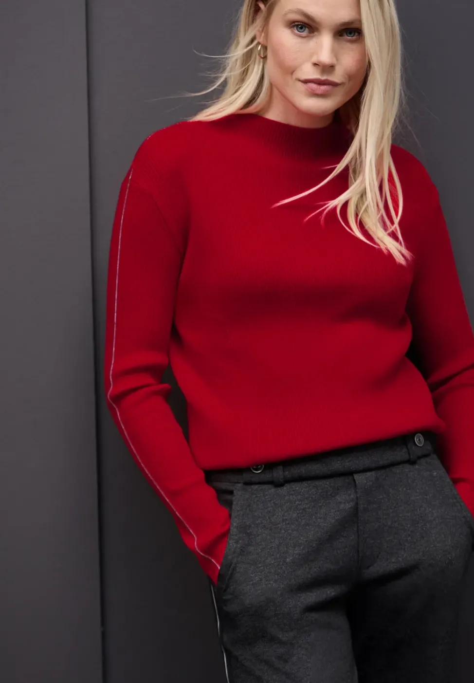 Pullover in Rippstruktur
