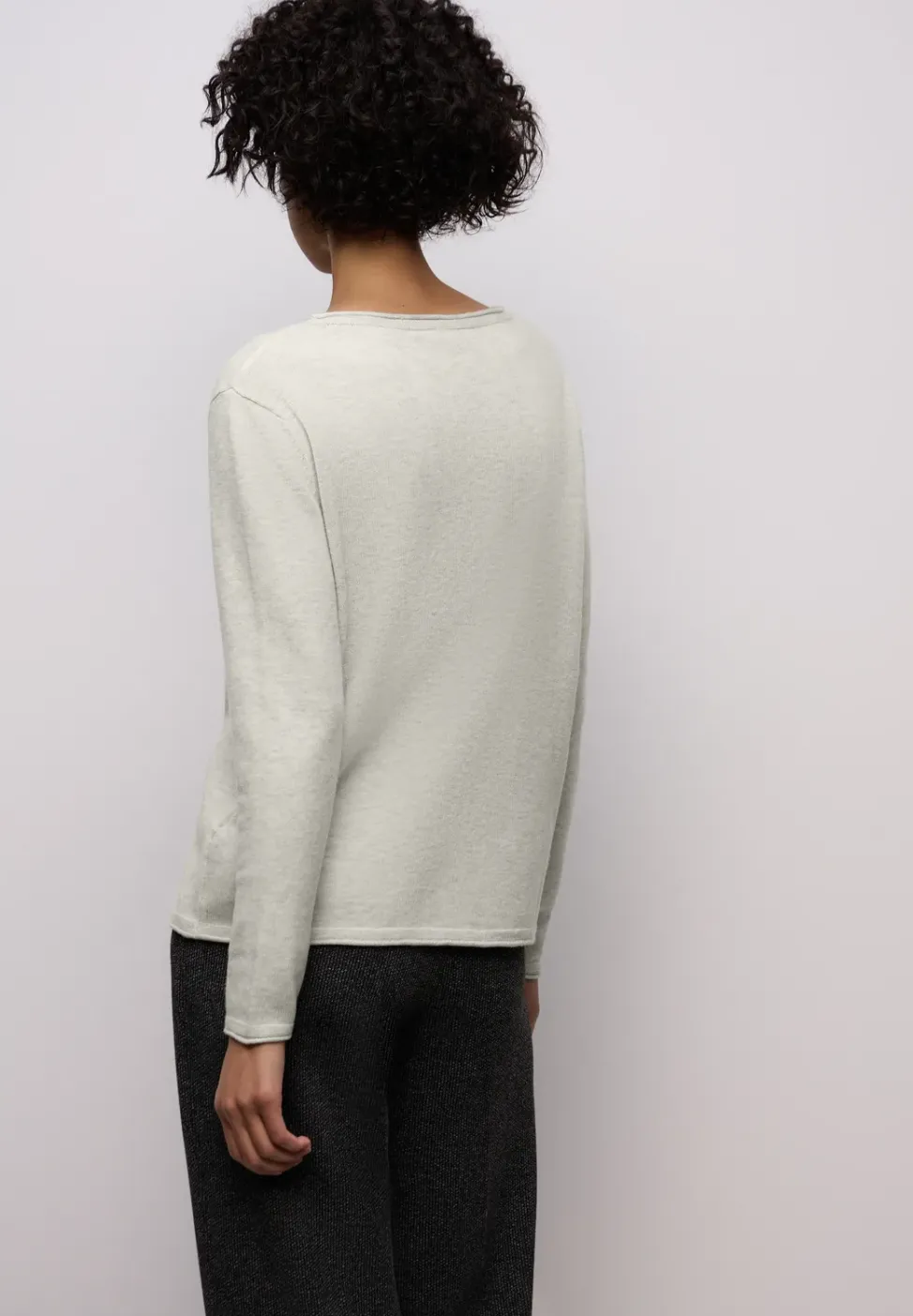 Pullover mit gerolltem Saum