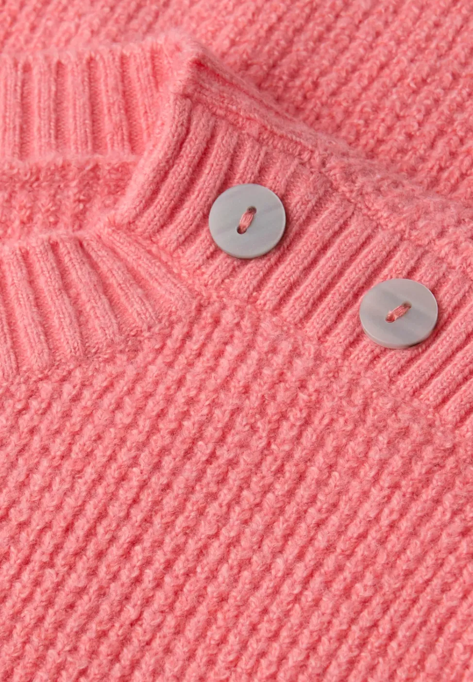 Pullover mit Knopfdetail