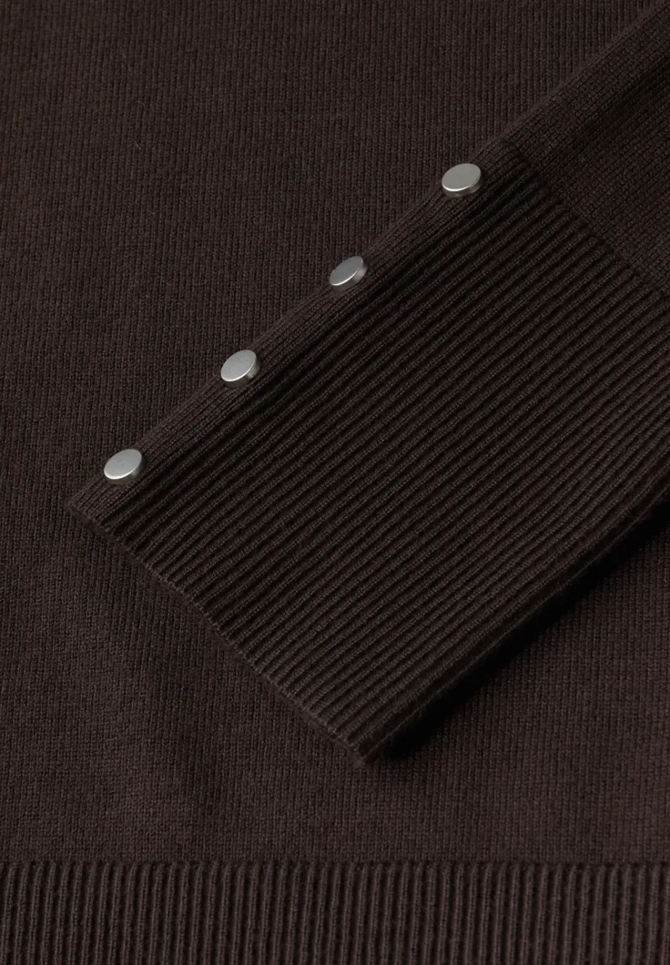 Pullover mit Knopfdetail
