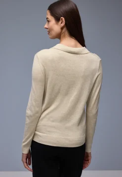 Pullover mit Polokragen