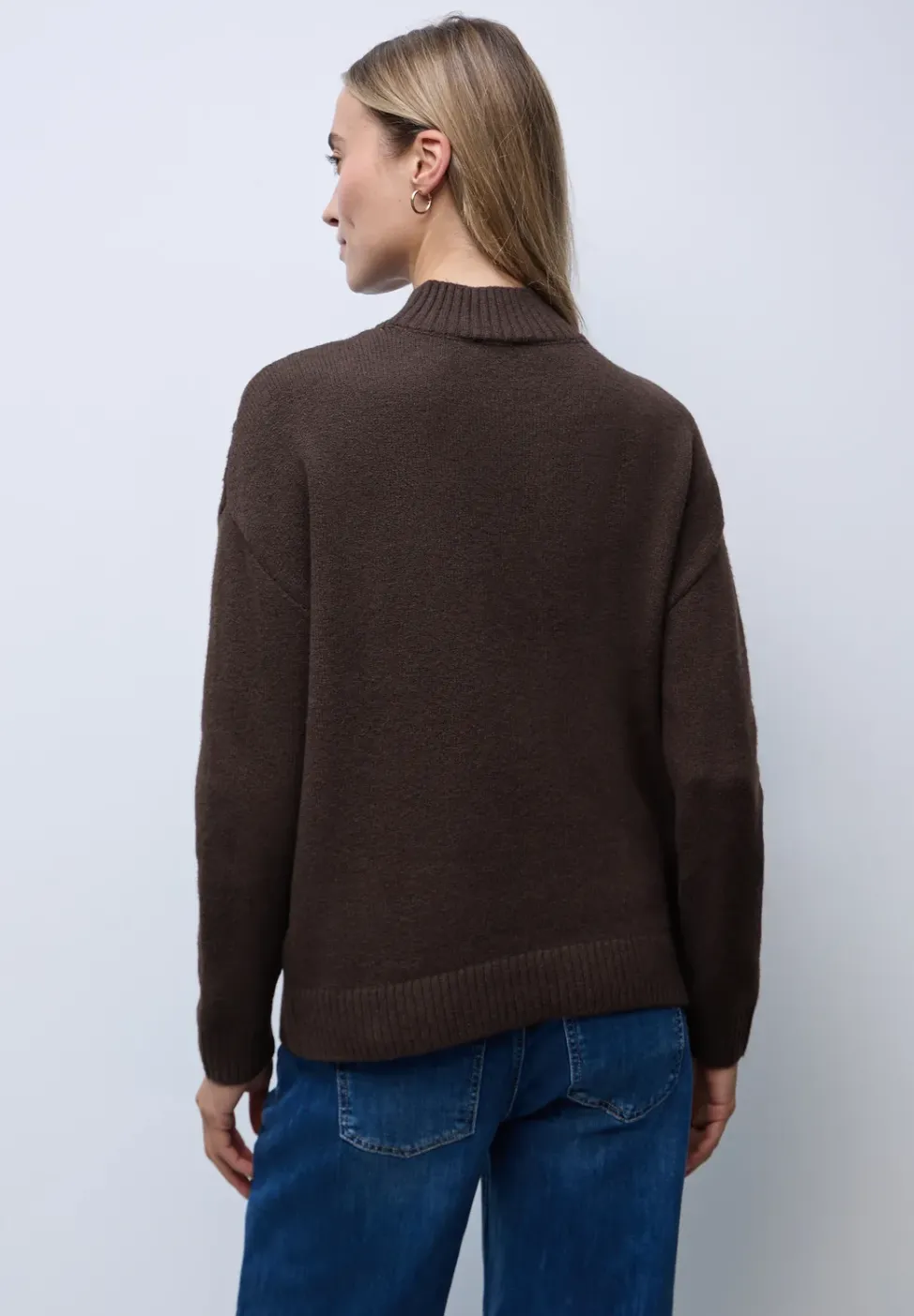 Pullover mit Strickmuster