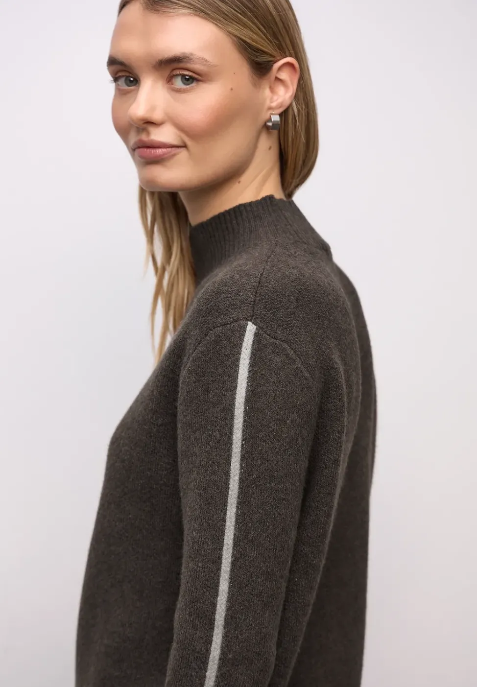 Pullover mit Tape-Details