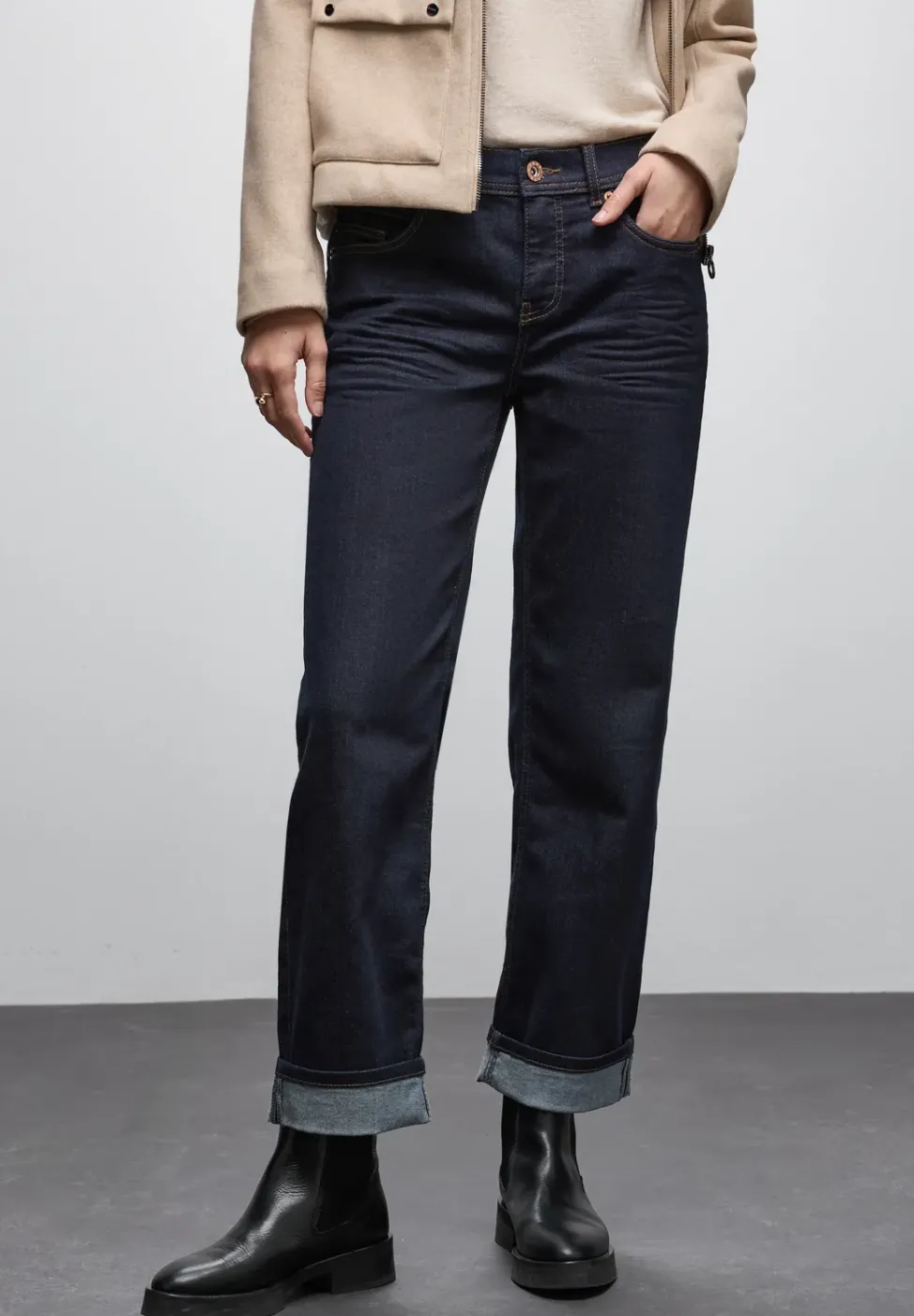 Rinsed Straight Leg Jeans