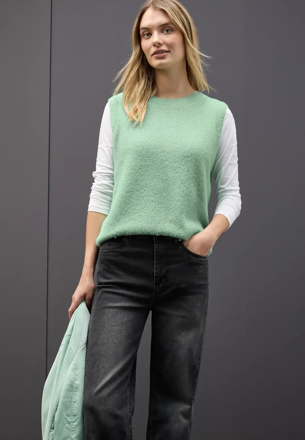 Ärmelloser Pullover