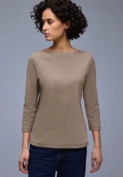 Shirt in Rippstruktur