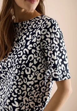 Shirt mit Boatneck und Leo-Print