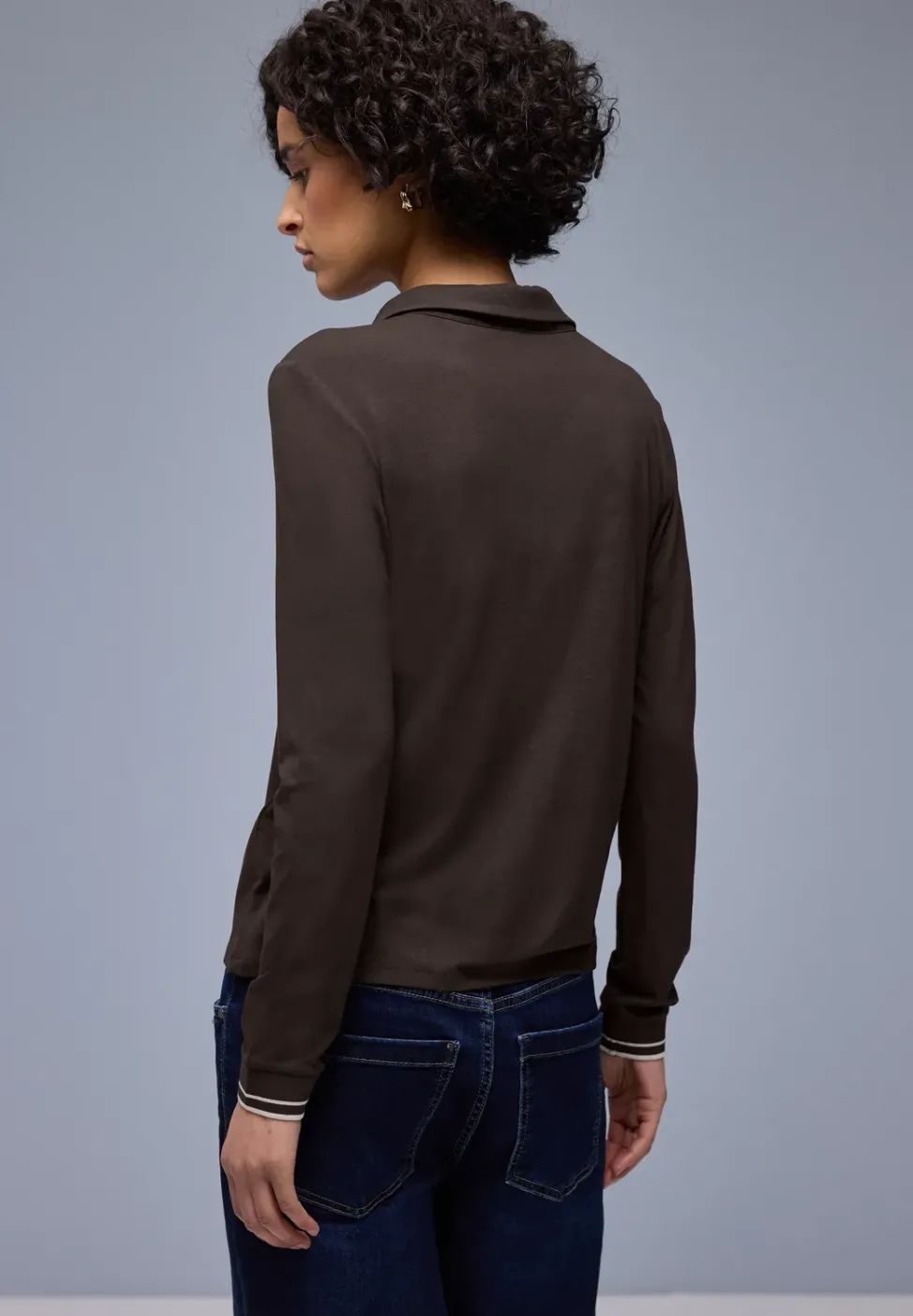 Shirt mit College-Details