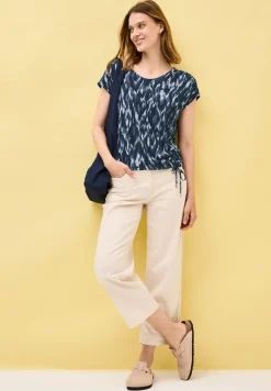 Shirt mit Cut-Out Details