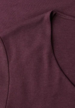Shirt mit Herzausschnitt