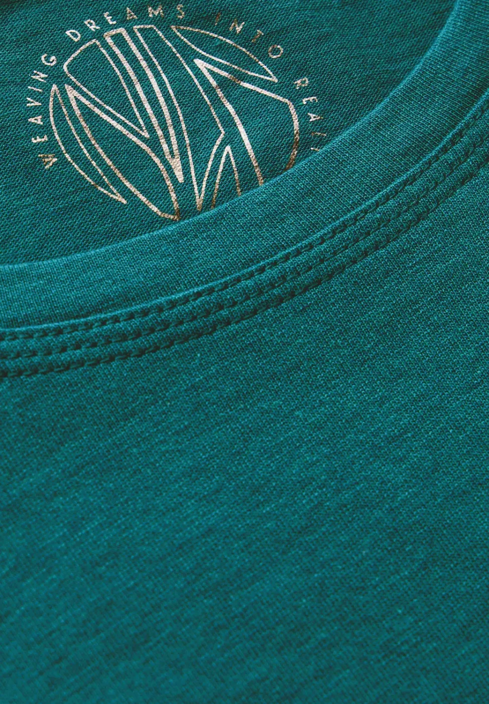 Shirt mit Knoten am Saum