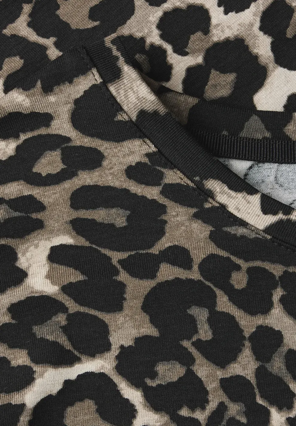 Shirt mit Leo-Muster