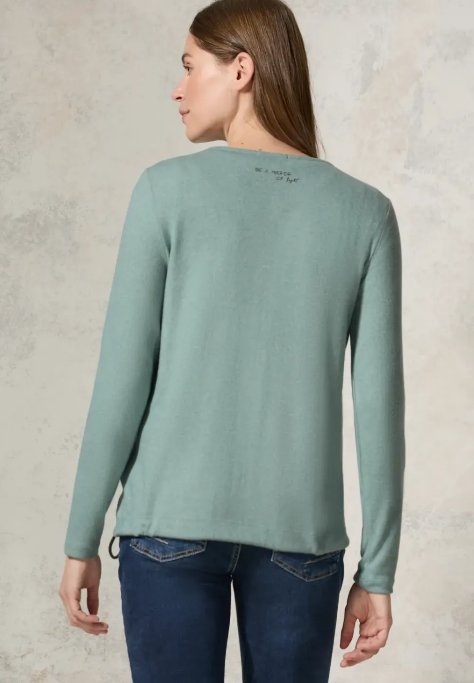 Shirt mit V-Ausschnitt