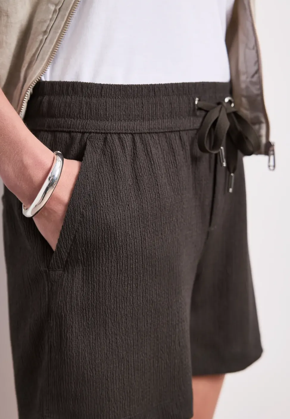 Shorts mit Struktur im Loose Fit