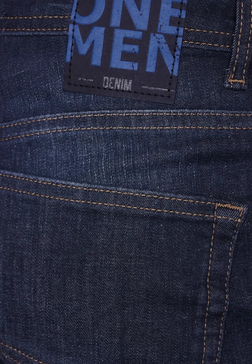 Slim Fit rinsed Jeans