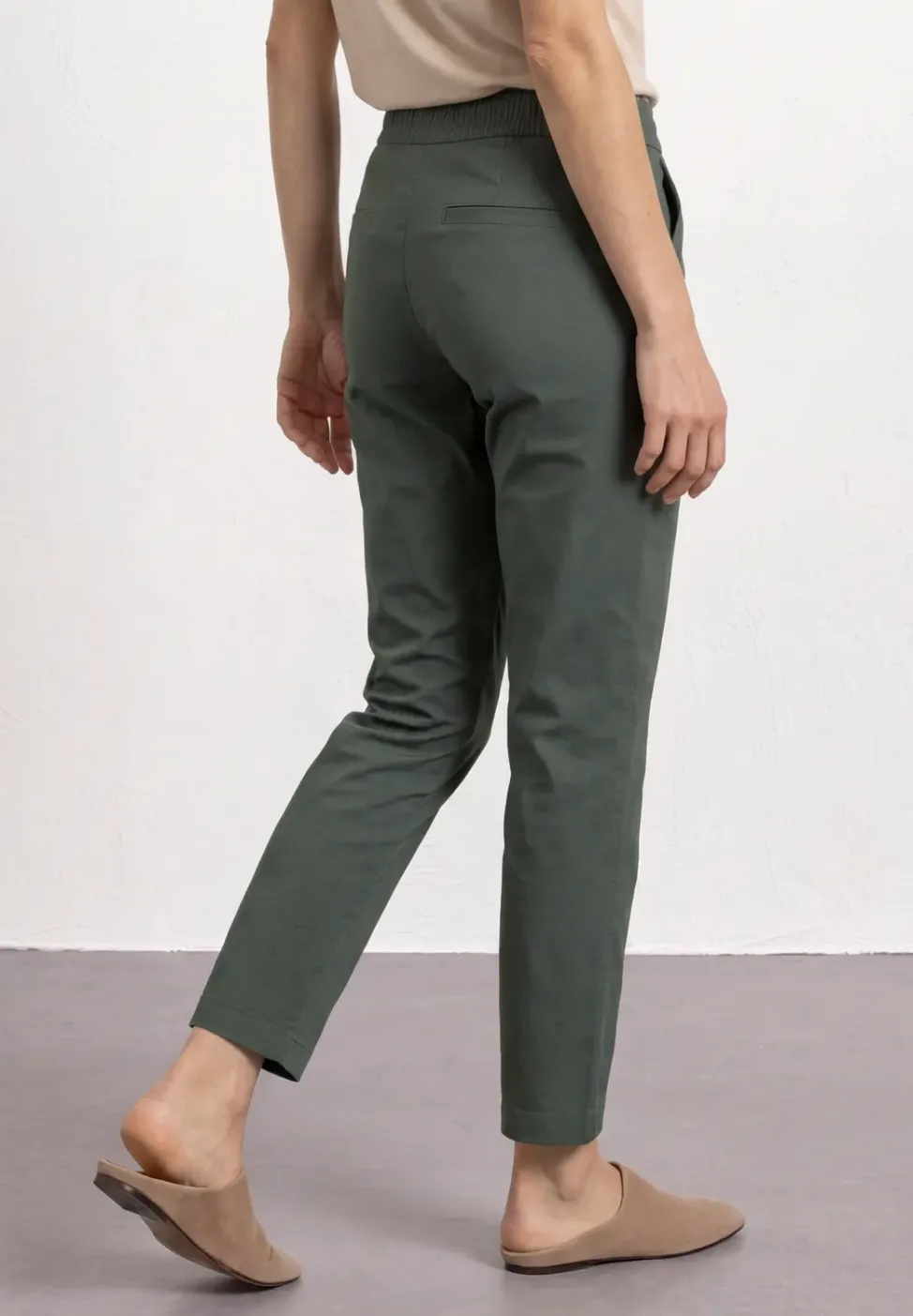 Slim Leg Chino mit Elastikbund