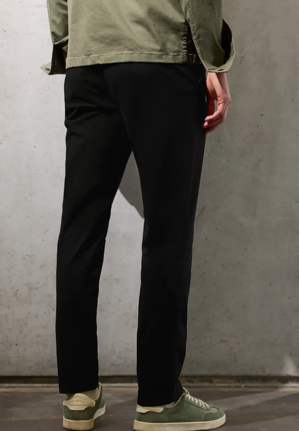 Slim Leg Chino mit Stretchbund