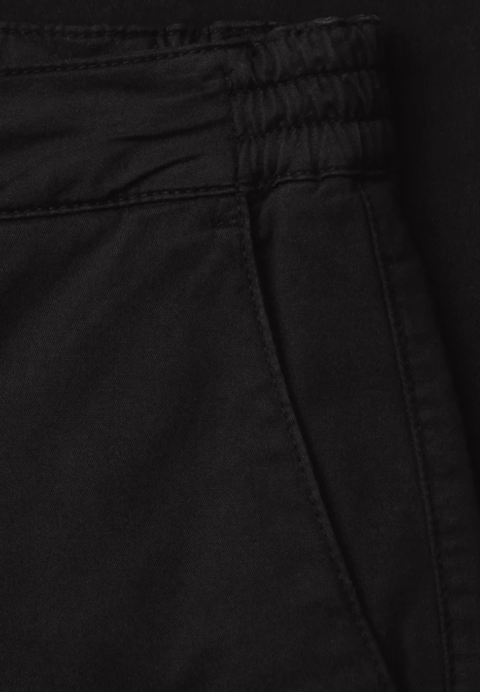Slim Leg Chino mit Stretchbund