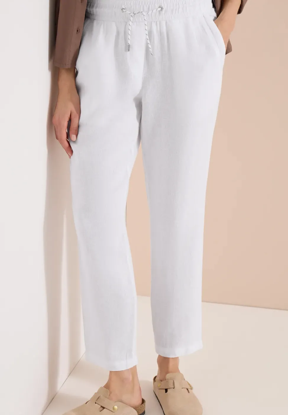 Slim Leg Hose aus Leinen im Casual Fit