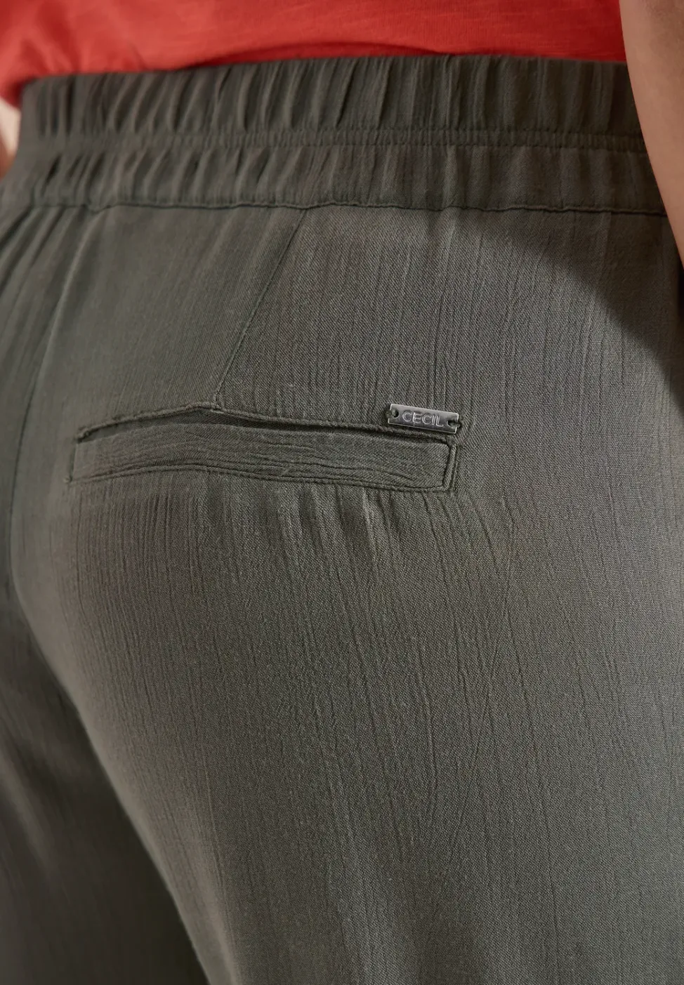 Slim Leg Hose im Loose Fit mit Struktur
