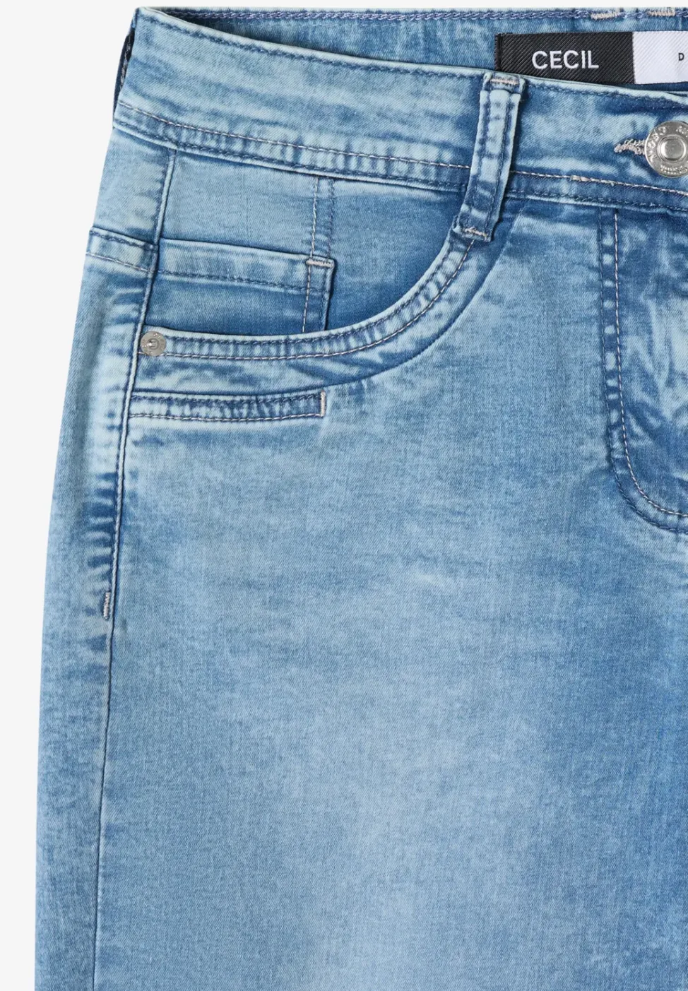 Slim Leg Jeansshorts im Casual Fit