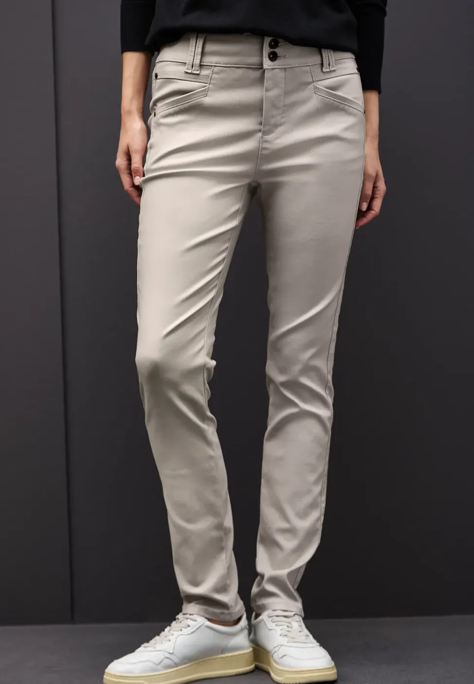 Slim Fit Coated Hose